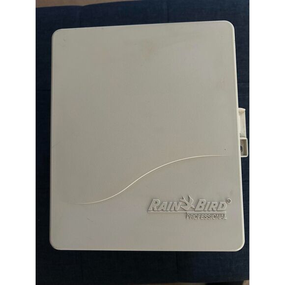 Rain Bird Professional Irrigation Controller ESP-8i - Picture 4 of 5
